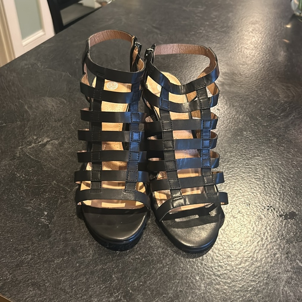 Never worn NWOT black caged heels